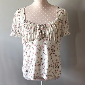 NO BOUNDARIES Cute Floral Short Sleeve Shirt